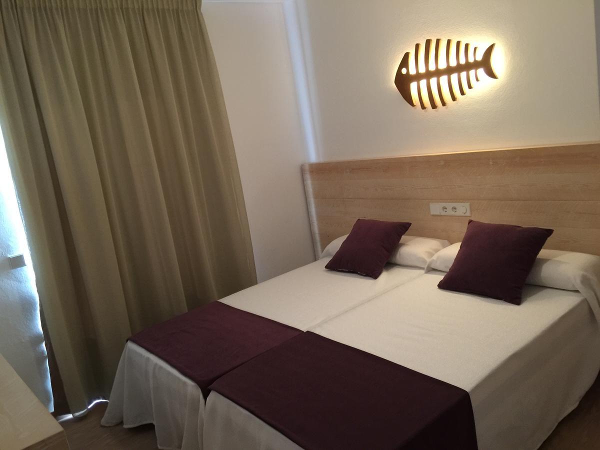 Apartamentos Delfin Es Calo  Dış mekan fotoğraf