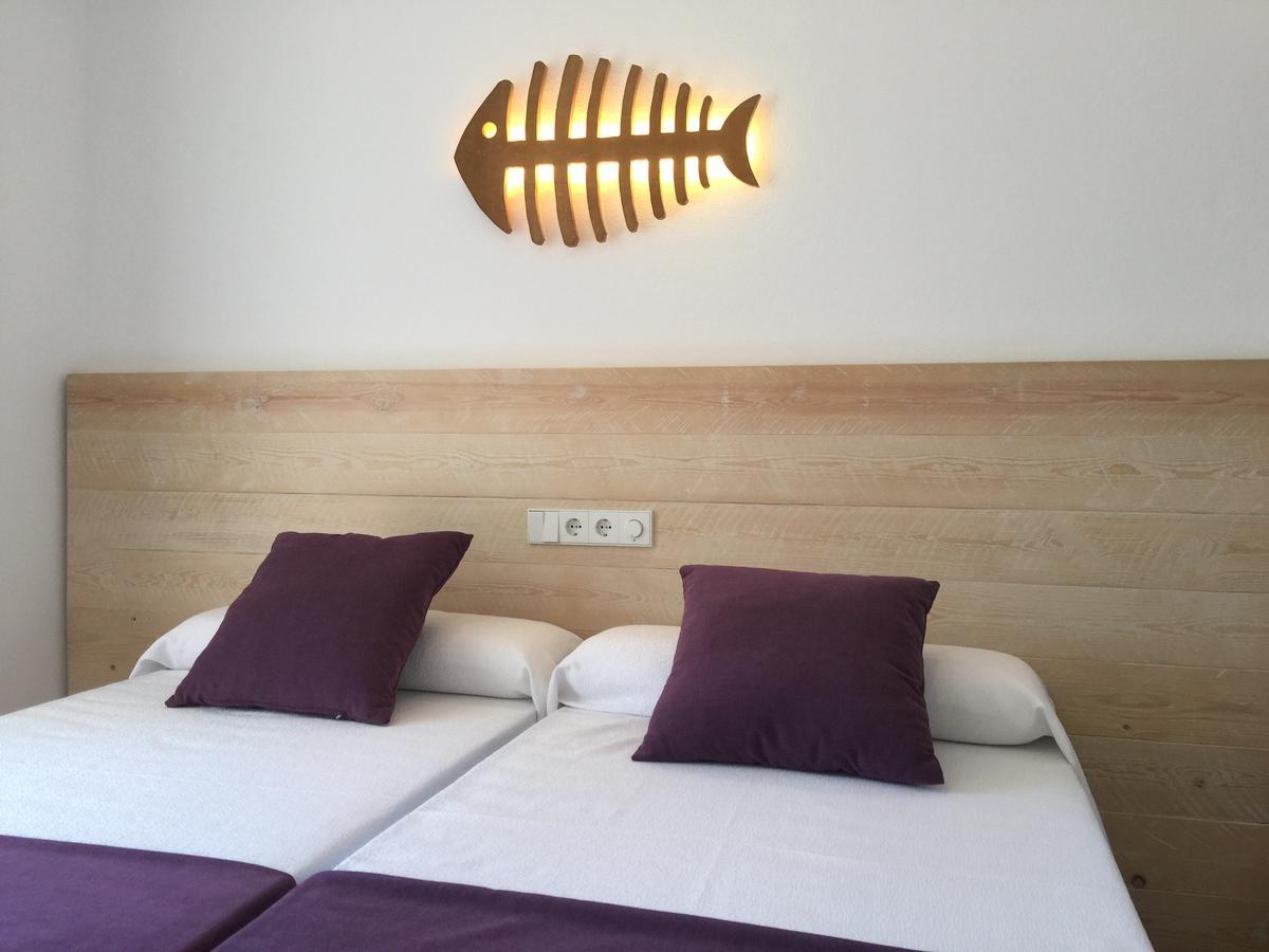 Apartamentos Delfin Es Calo  Dış mekan fotoğraf